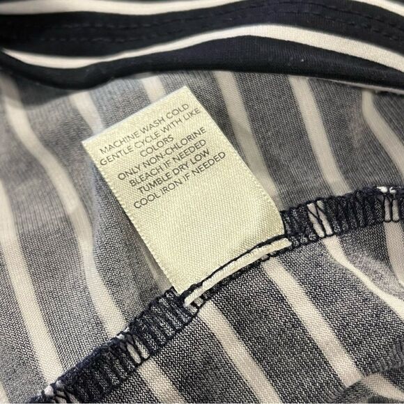 V-neck striped sleeveless maxi dress - Picture 9 of 12